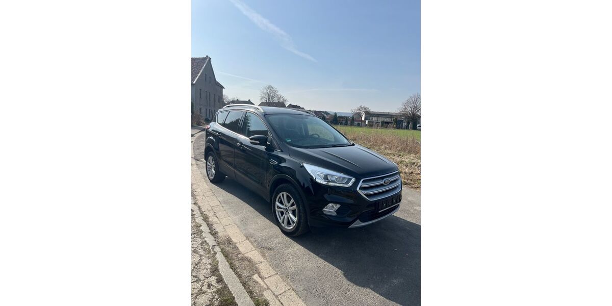 Ford Kuga 67.882 km 13.250 &euro; Ohrum 38312