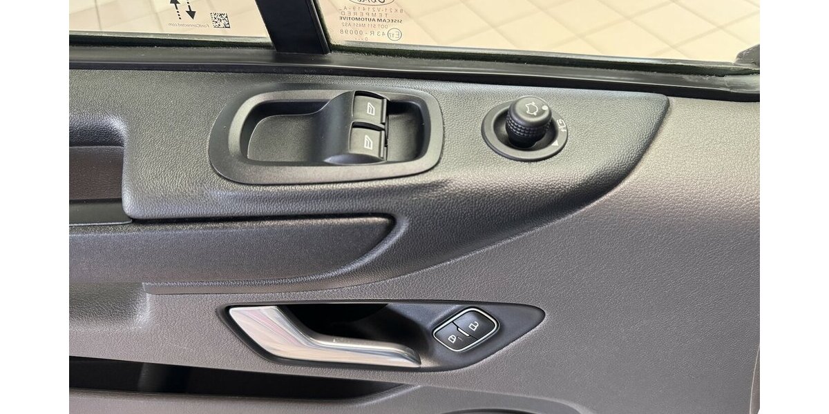 Ford Transit Custom Autom. /StandHz/Markise/Navi/Ahk 54.651 km 31.990 &euro; Leipzig 04347