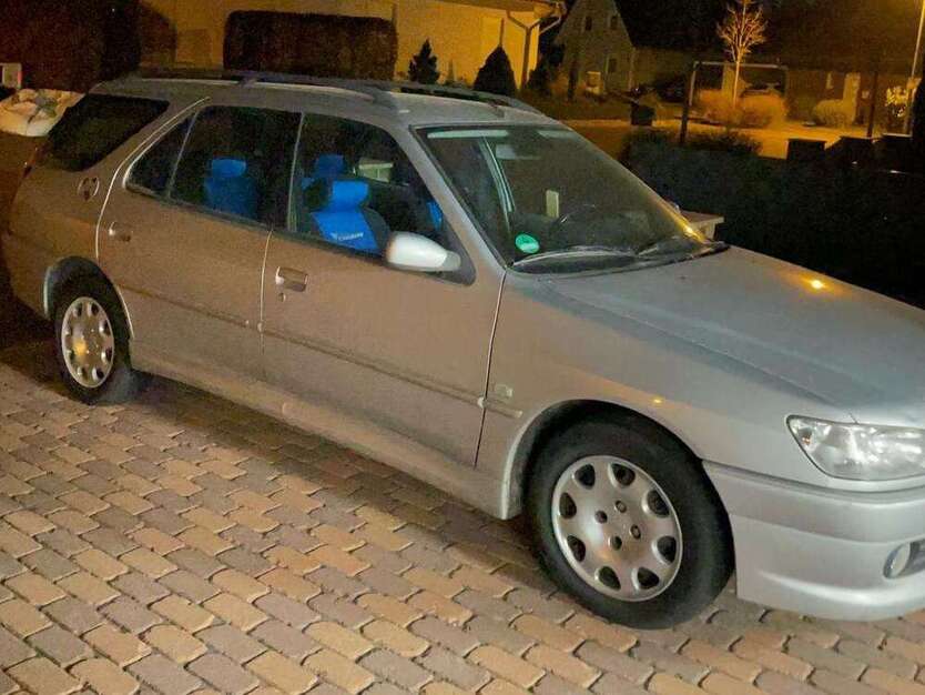 306