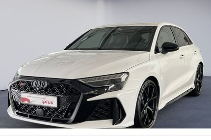 Audi RS3 2.150 km 71.490 &euro; Göttingen OT Grone 37081
