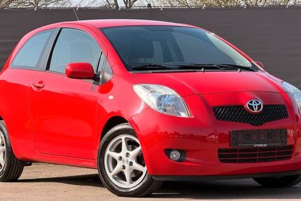 Toyota Yaris 155.600 km 3.299 &euro; Versmold 33775