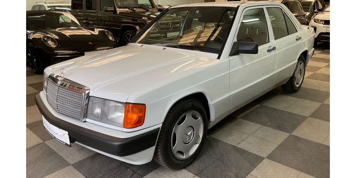 Mercedes-Benz 190 118.599 km 10.999 &euro; Hamburg 22087