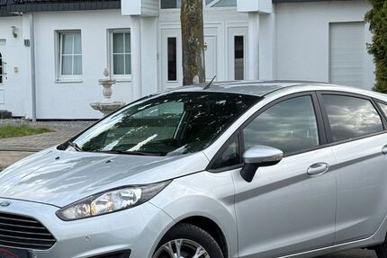 Ford Fiesta 81.850 km 7.990 &euro; Jülich 52428