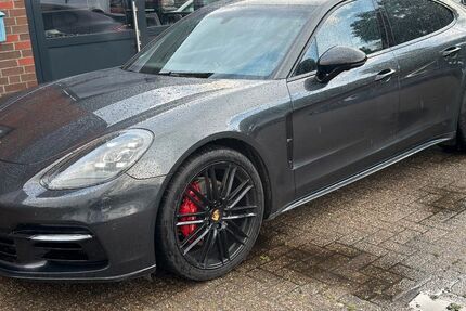 Porsche Panamera 184.500 km 54.700 &euro; Apen 26689