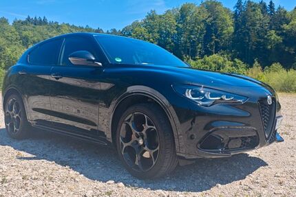 Alfa Romeo Stelvio 30.000 km 47.000 &euro; Traunstein 83278