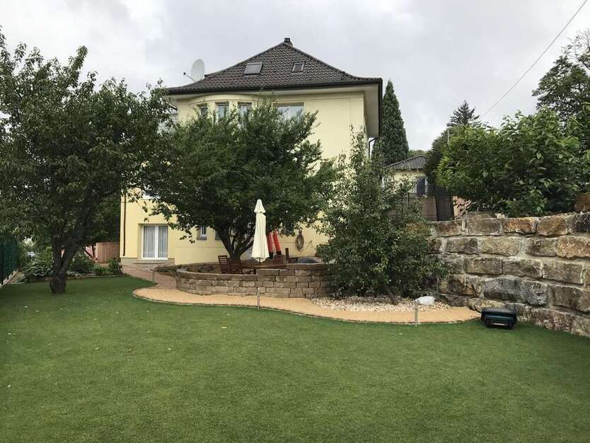 Haus zum Kaufen in Pforzheim 749.000 € 240 m²