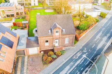 Haus zum Kaufen in Neukirchen-Vluyn 439.000 € 167 m² 9 zimmer