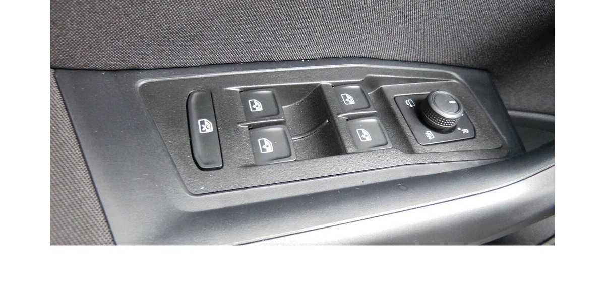 VW T-Roc 1.0 Life TSI BMT Navi Klima Alu 19.990 km 19.990 &euro; Vordorf 38533