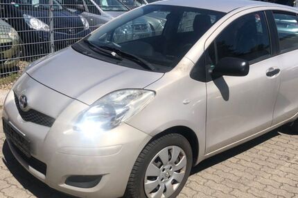 Toyota Yaris 88.452 km 5.980 &euro; Hamburg 22147