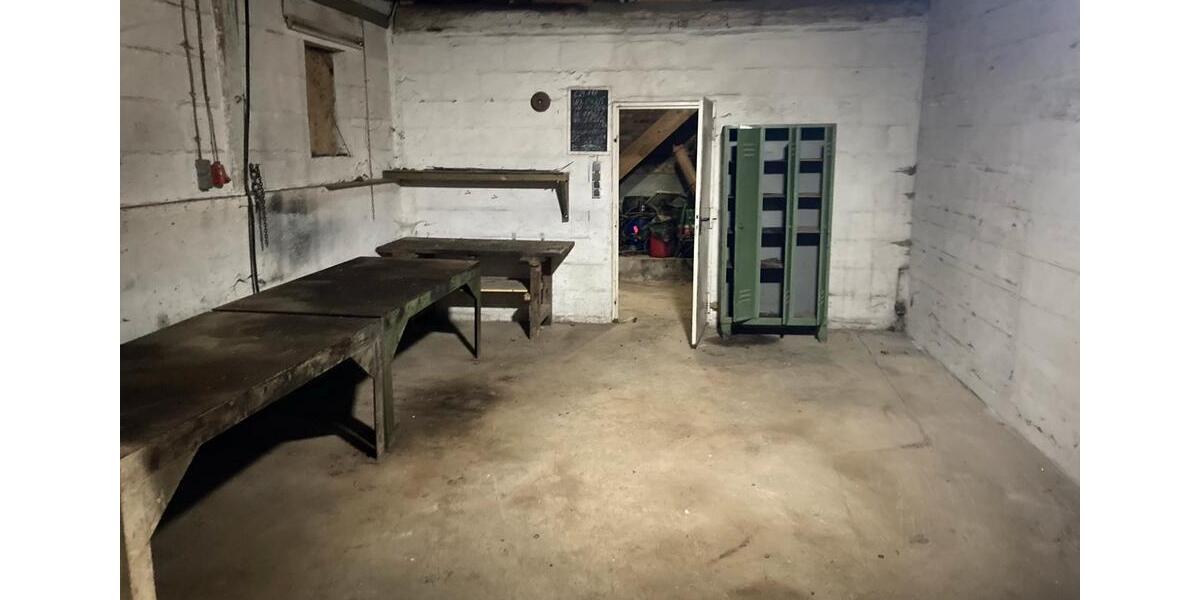 Gewerbeobjekt Salzgitter Ortschaft Südost - 1.600&euro; | Angebot:25513100