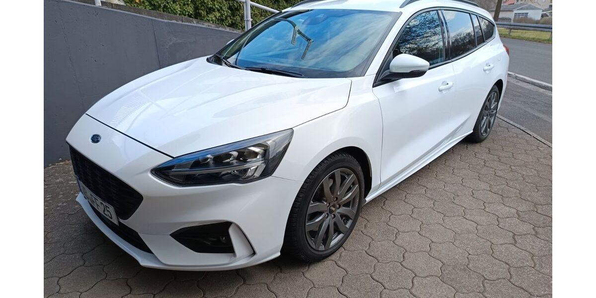 Ford Focus 136.000 km 12.900 &euro; Grebenau 36323