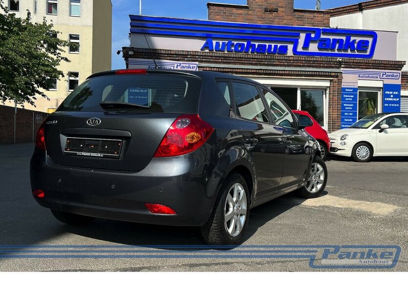 Kia Ceed 1.6 EX*SchiebeD*SHZ*Klima*Teilleder*PDC* 123.801 km 3.990 € Berlin 13187