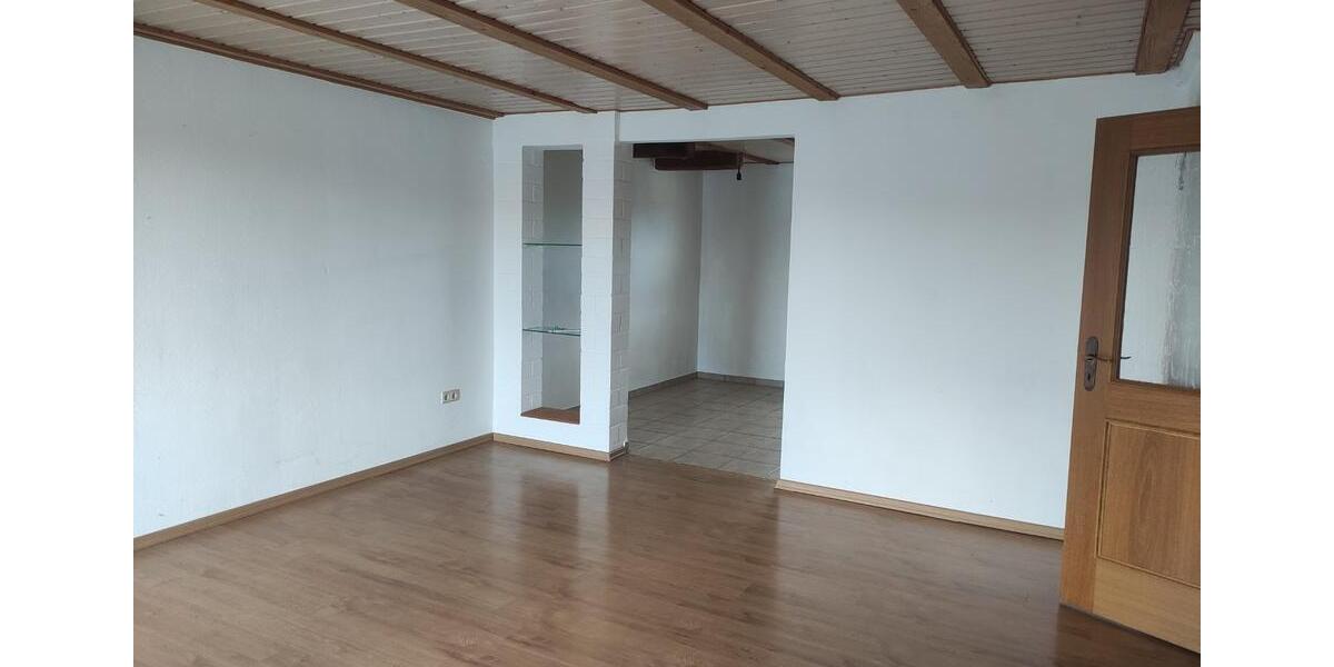 Etagenwohnung Burkardroth - 4 Zimmer, 89 m&sup2;, 550&euro; | Angebot:24465468