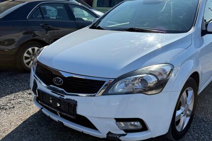 Kia ceed / Ceed 135.000 km 2.990 &euro; Halle 06132