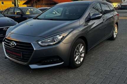 Hyundai i40 93.400 km 12.300 &euro; Porta Westfalica 32457