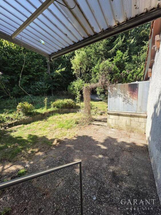 Haus mit großem Garten und Scheune in Lustnau