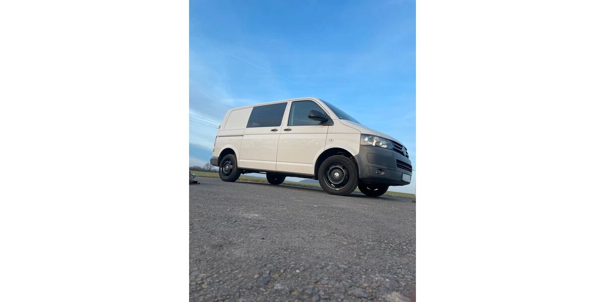VW T5 Transporter 276.000 km 8.300 &euro; Rustenfelde 37318