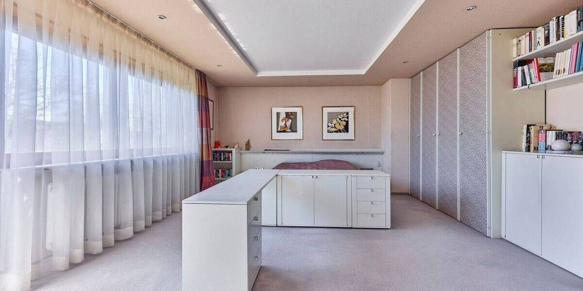 Einfamilienhaus Kaiserslautern Innenstadt - 6 Zimmer, 237 m&sup2;, 695.000&euro; | Angebot:26435800