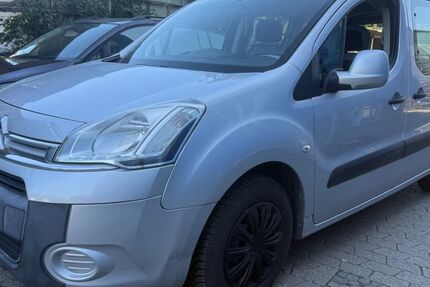 Citroen Berlingo 267.500 km 3.999 &euro; München 81243