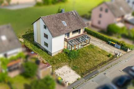 Haus Zirndorf - 12 Zimmer, 306 m&sup2;, 545.000&euro; | Angebot:27009135