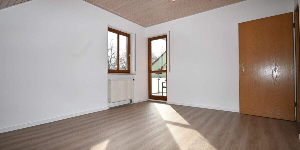 Etagenwohnung Neumarkt-Woffenbach Woffenbach - 3 Zimmer, 82 m&sup2;, 925&euro; | Angebot:25355679