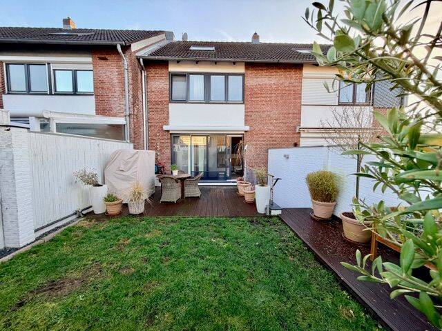 Mehrfamilienhaus, Wohnhaus Ratekau - 6 Zimmer, 160 m&sup2;, 450.000&euro; | Angebot:26188251