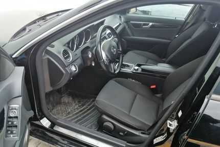 Mercedes C 220