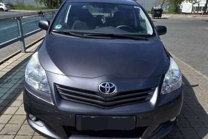 Toyota Verso 171.000 km 8.600 &euro; Schwabach 91126
