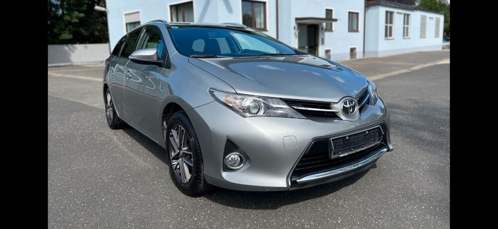 Auris