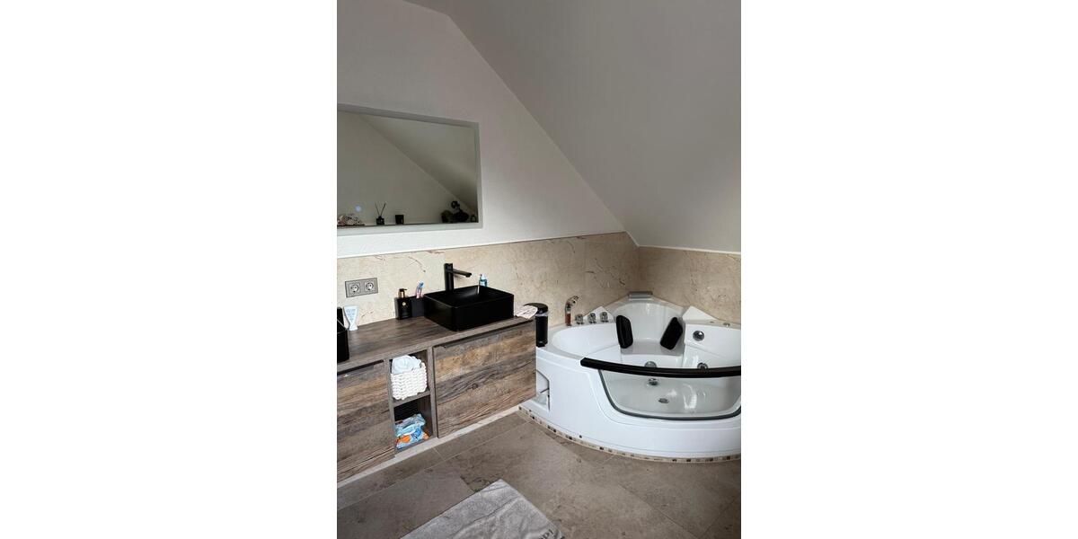 Mehrfamilienhaus, Wohnhaus Euskirchen Dom-Esch - 8 Zimmer, 225 m&sup2;, 799.000&euro; | Angebot:26315079