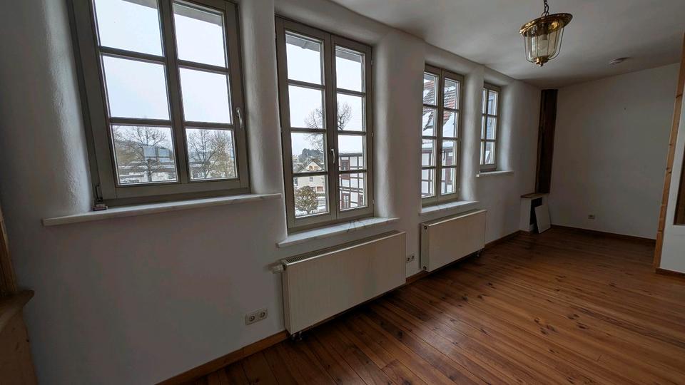 Einfamilienhaus Frankenberg (Eder) - 2 Zimmer, 94 m&sup2;, 750&euro; | Angebot:26320831
