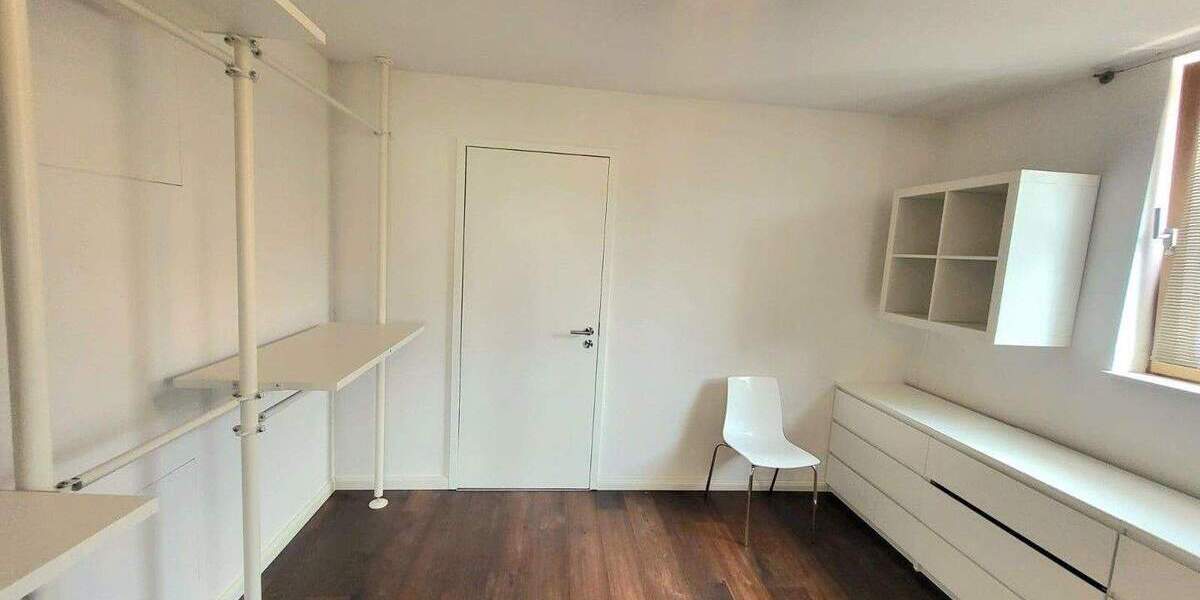 Einfamilienhaus Darmstadt OT Eberstadt Eberstadt - 6 Zimmer, 240 m&sup2;, 3.500&euro; | Angebot:25176969