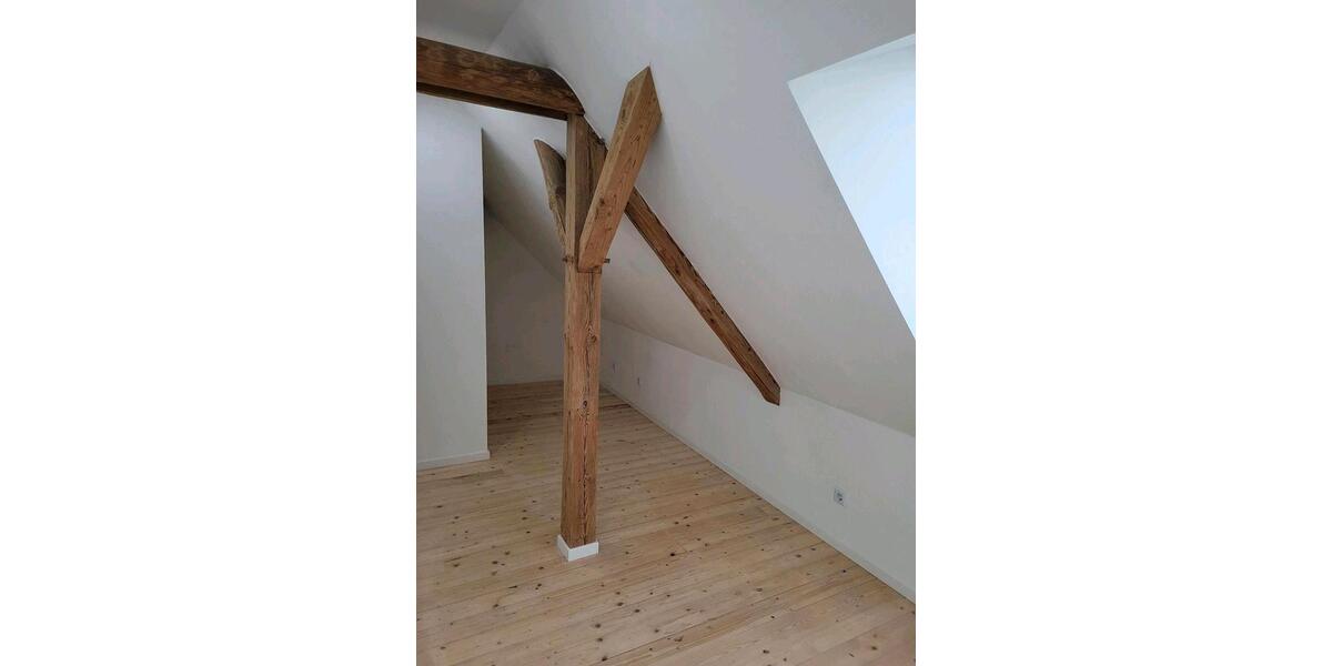Dachgeschoßwohnung Lüder - 3 Zimmer, 62 m&sup2;, 530&euro; | Angebot:26458025