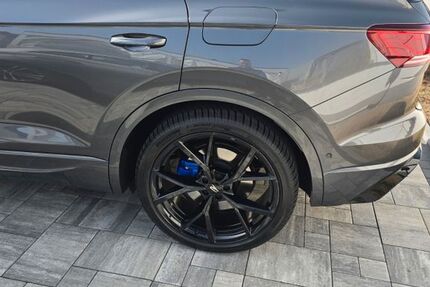 VW Touareg 14.200 km 79.750 &euro; Dietzenbach 63128