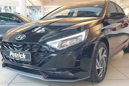 Hyundai i20 12.500 km 19.990 &euro; Hamburg 22525
