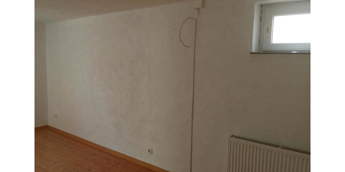 Etagenwohnung Weißenbrunn - 4 Zimmer, 110 m&sup2;, 150.000&euro; | Angebot:26445675