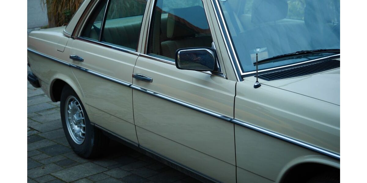 Mercedes-Benz 300 115.000 km 18.250 &euro; Rohrdorf 83101