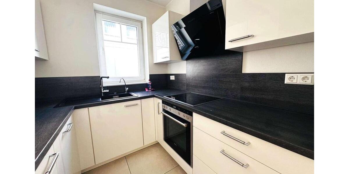 Mehrfamilienhaus, Wohnhaus Rheda-Wiedenbrück Wiedenbrück - 8 Zimmer, 212 m&sup2;, 2.300&euro; | Angebot:26266275