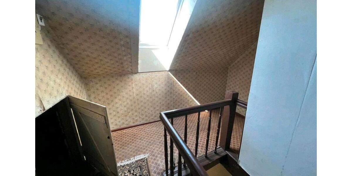 Einfamilienhaus Genthin - 9 Zimmer, 286 m&sup2;, 160.000&euro; | Angebot:26787359
