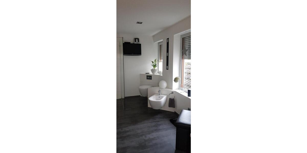 Einfamilienhaus Rosenberg - 5 Zimmer, 190 m&sup2;, 2.100&euro; | Angebot:25088933