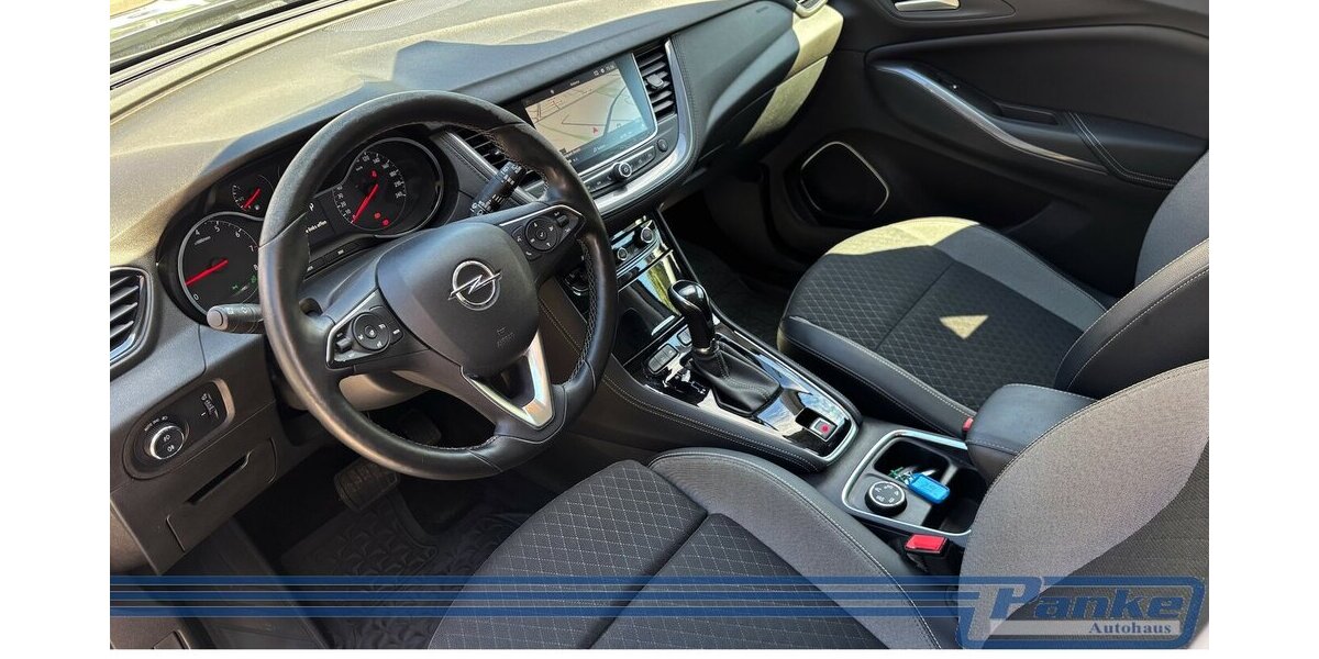 Opel Grandland Innovation 1.2 Aut.*TotW*Cam*LED*4SHZ* 194.858 km 9.990 &euro; Berlin 13187