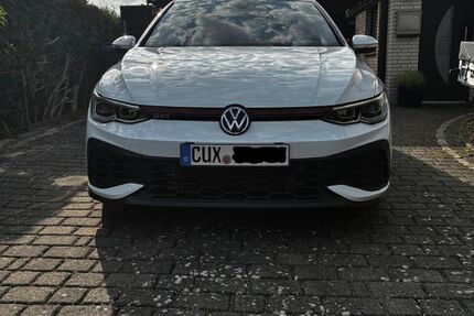 VW Golf 33.901 km 28.400 &euro; Geestland 27607