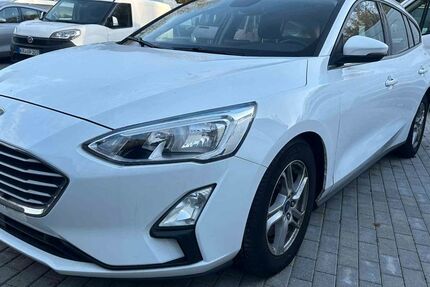 Ford Focus 180.000 km 4.850 € Essen 45356