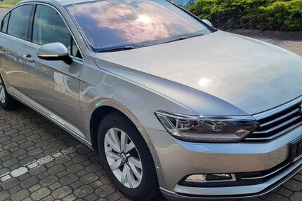 VW Passat 85.375 km 13.790 &euro; Rossau 09661
