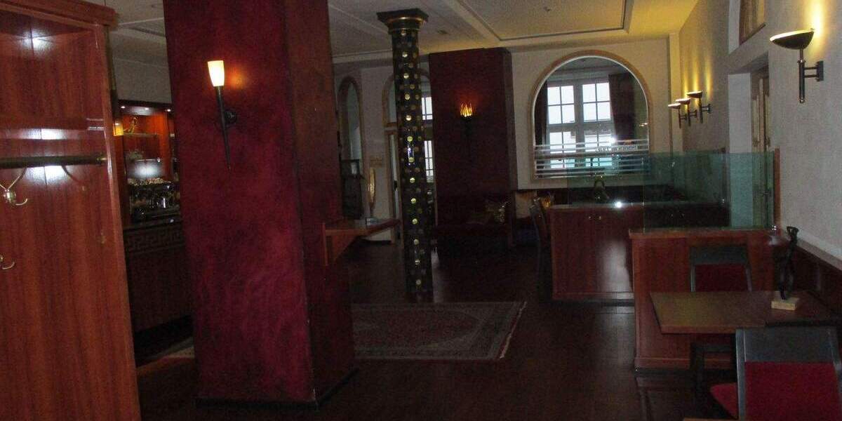 Hotel mit Gewerbefläche in Schweinfurt zimmer