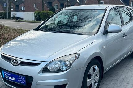 Hyundai i30 163.555 km 2.990 &euro; Paderborn 33100