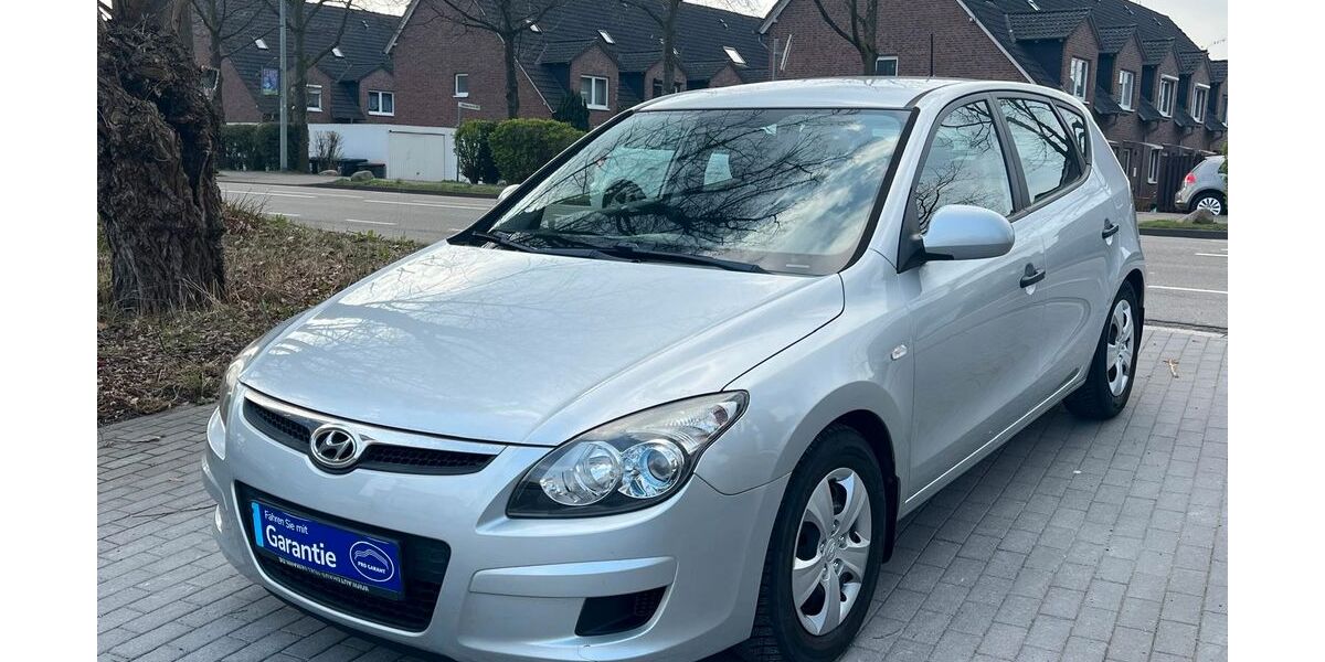 Hyundai i30 163.555 km 2.990 &euro; Paderborn 33100