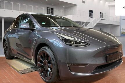 Tesla Model Y 29.132 km 35.700 € Steinbach-Hallenberg OT Herges-Hallenberg 98587