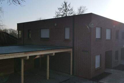 Leben im Neubau: Großzügige 5-Zimmer-Wohnung mit Terrasse und Carport 5 zimmer