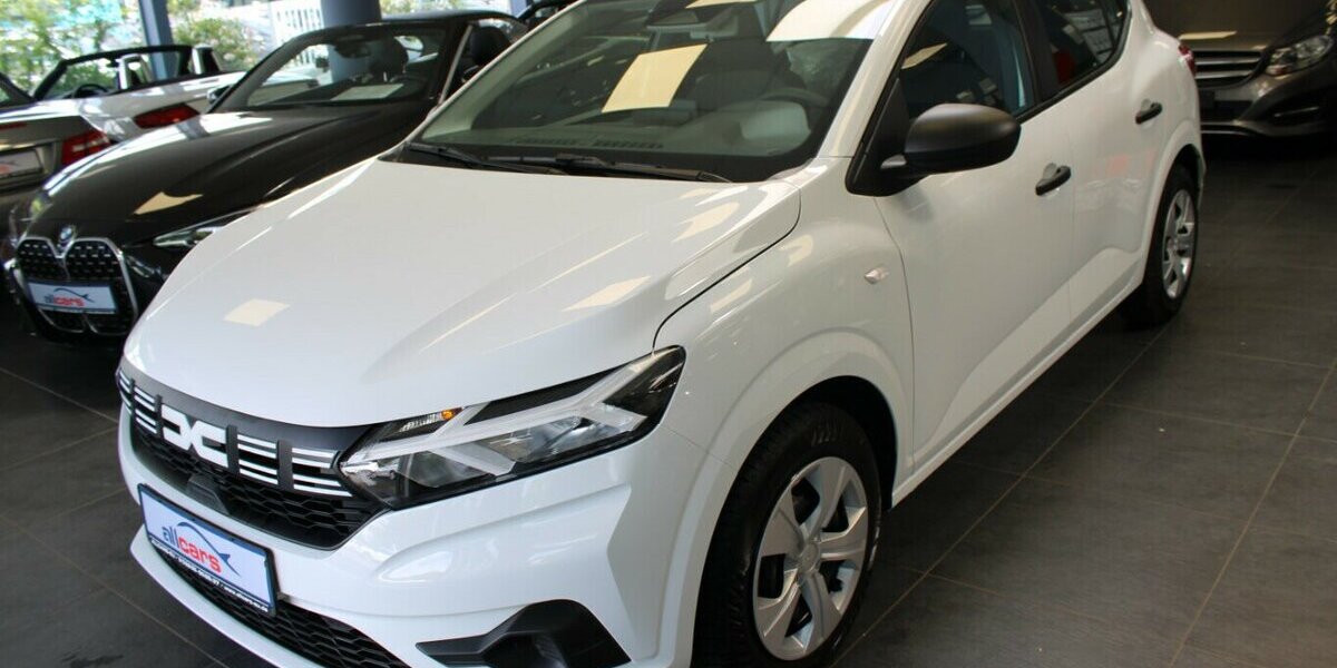 Dacia Sandero SCe 65 Essential - Klima - 18.622 km 13.480 &euro; Euskirchen 53881